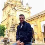 Soy un profesor con mas que 5 años de experiencia, dando clases online a individuales y grupos.